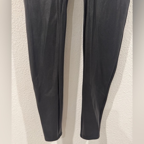 Spanx Faux Leather Black Leggings Size Large - Picture 6 of 14